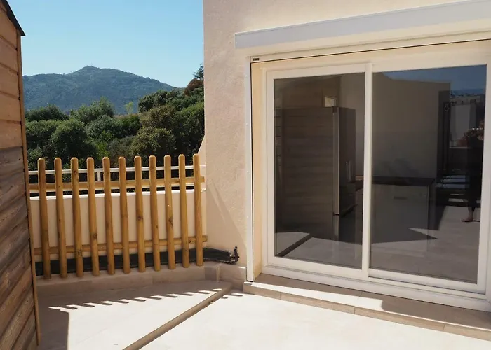 Toit Terrasse 2 *